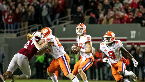 23ClemNCSU 3N2A4683